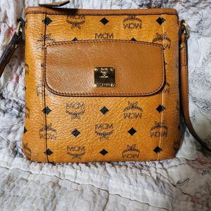 mcm 미니 크로스백
