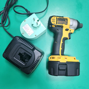 디월트 DC835 충전임팩드라이버 (USA) 14.4V