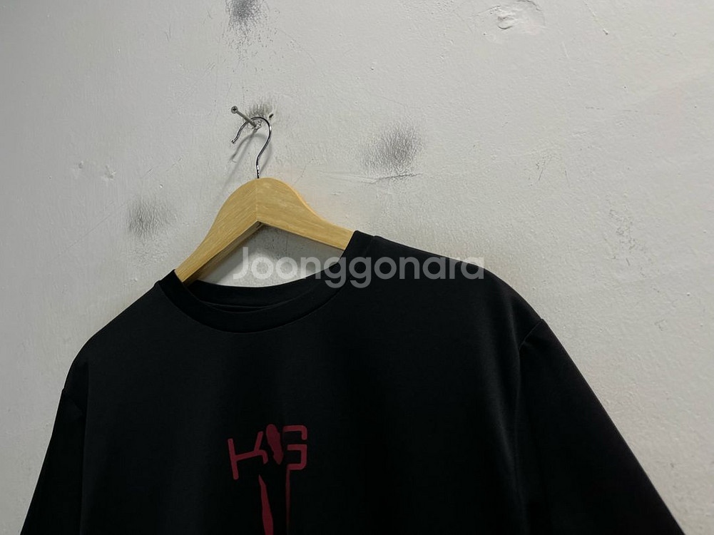 105 아디다스 기능성 스판 반팔티--2