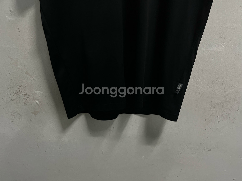 105 아디다스 기능성 스판 반팔티--3