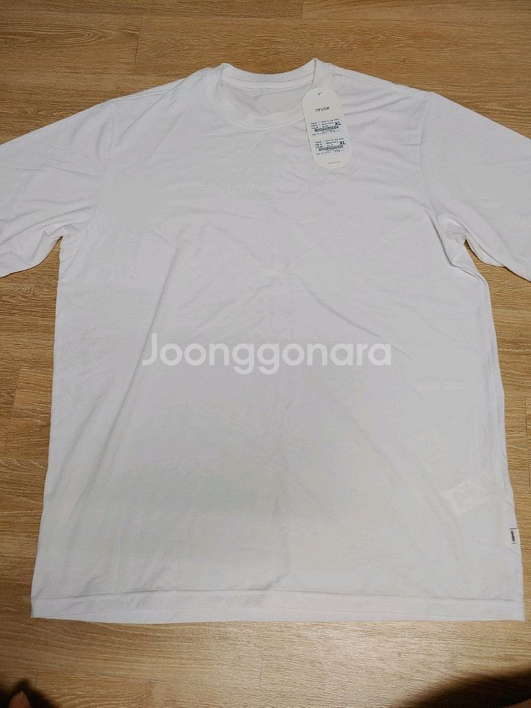 안다르 Andar 흰 면 티셔츠 새것 떨값--0