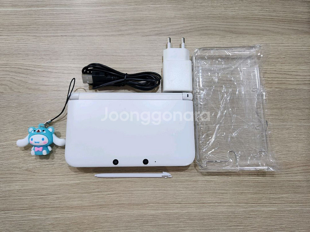 닌텐도 3DS XL 화이트 셋트 판매합니다--0