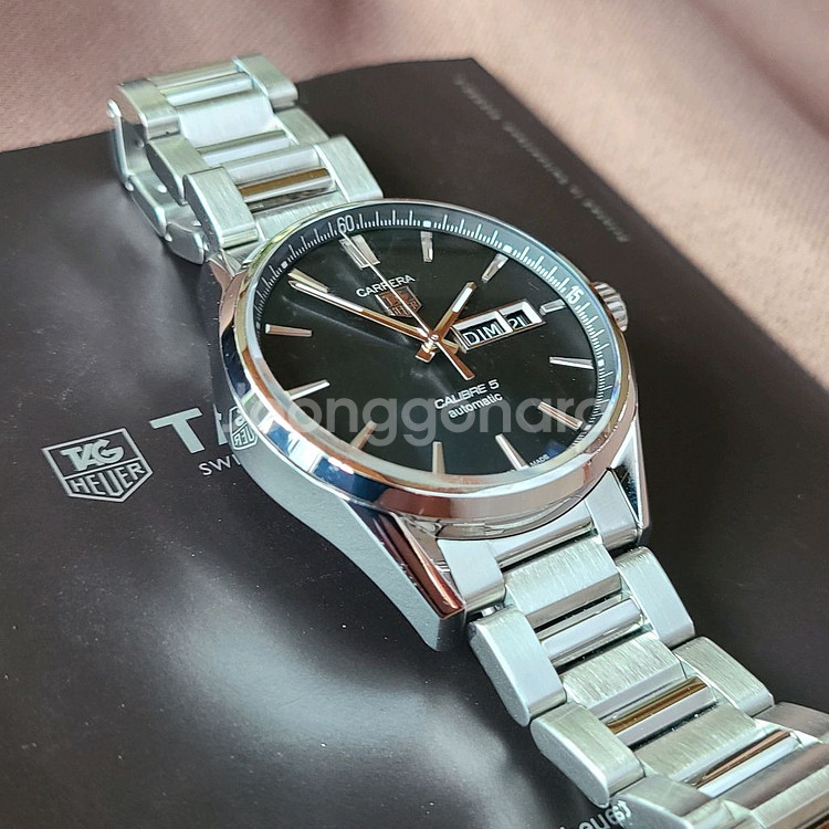 태그호이어 까레라 데이데이트 칼리버5 오토매틱 41mm--3