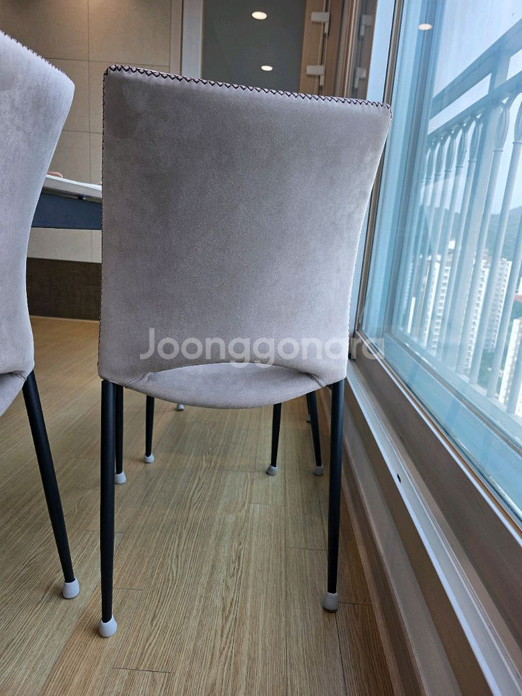 6인용 세라믹 식탁세트--7