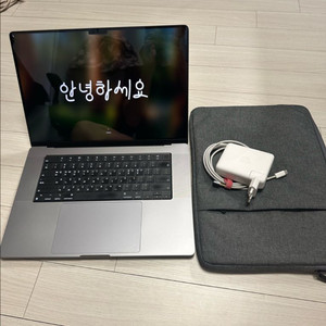 맥북 프로 M1 max 16인치 32gpu 32gb