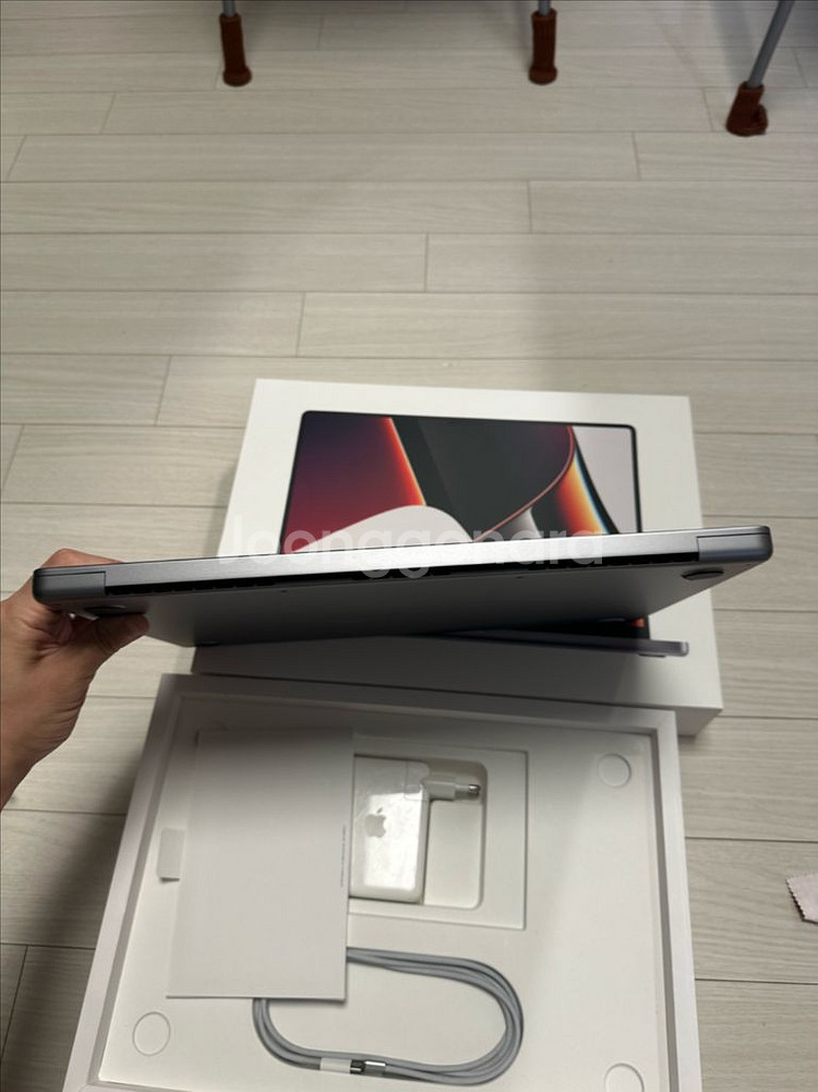 맥북 프로 M1 16인치 16gb 1tb 스그--6