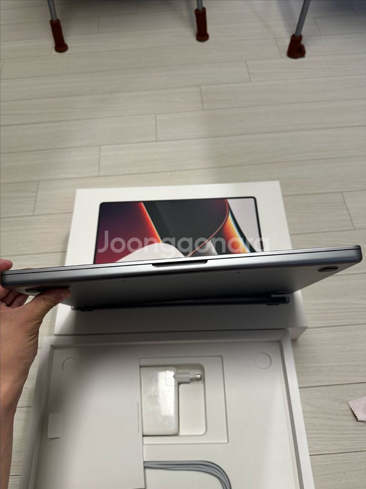 맥북 프로 M1 16인치 16gb 1tb 스그--4