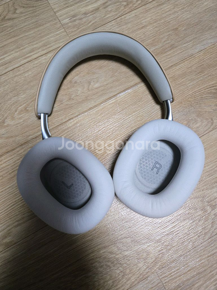 블루투스 헤드폰 바워스앤윌킨스 px8 신품급 팝니다--2