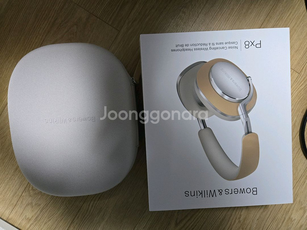 블루투스 헤드폰 바워스앤윌킨스 px8 신품급 팝니다--4