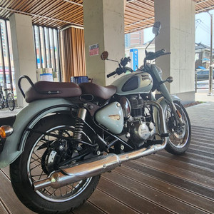 로얄엔필드 클래식 350 8천키로대 바이크 오토바이