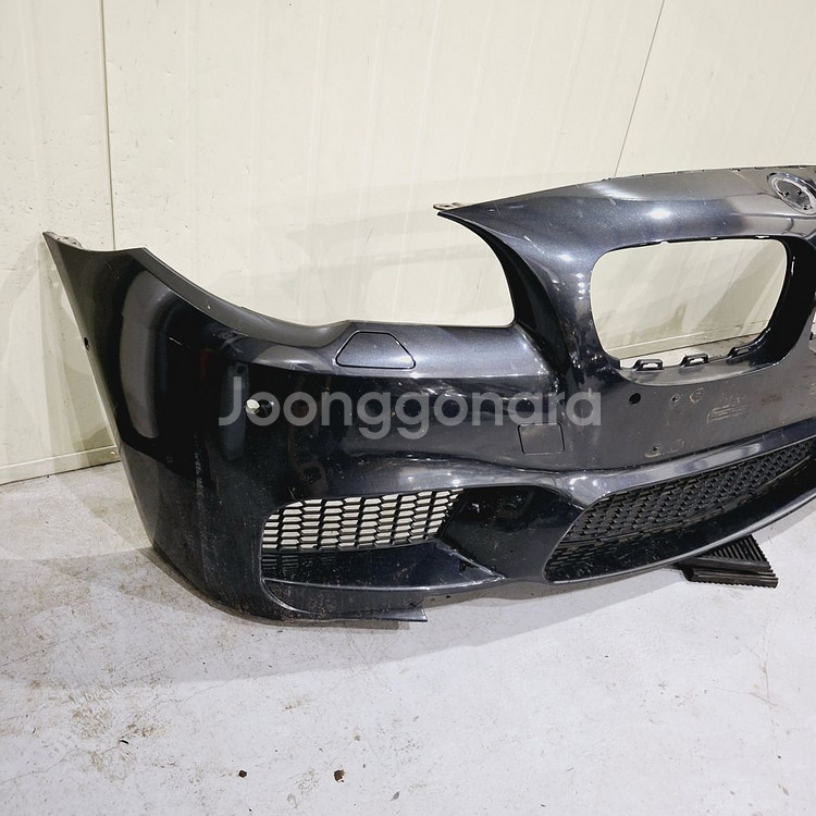 BMW5시리즈 F10 M5룩 프론트범퍼 앞범퍼+하단그릴--2