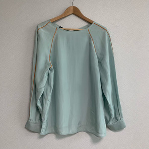 엠포리오 아르마니 실크 블라우스