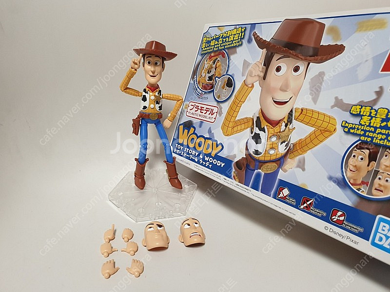반다이 토이스토리 우디 피규어 팝니다.--0