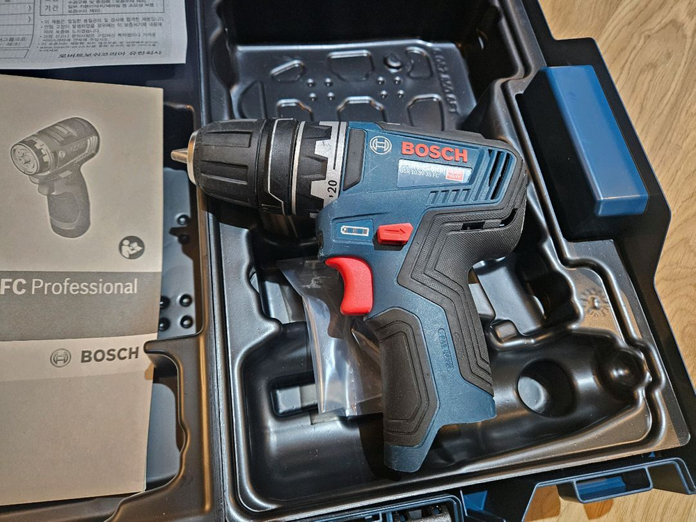 보쉬 GSR 10.8V-35 FC 충전드릴--2