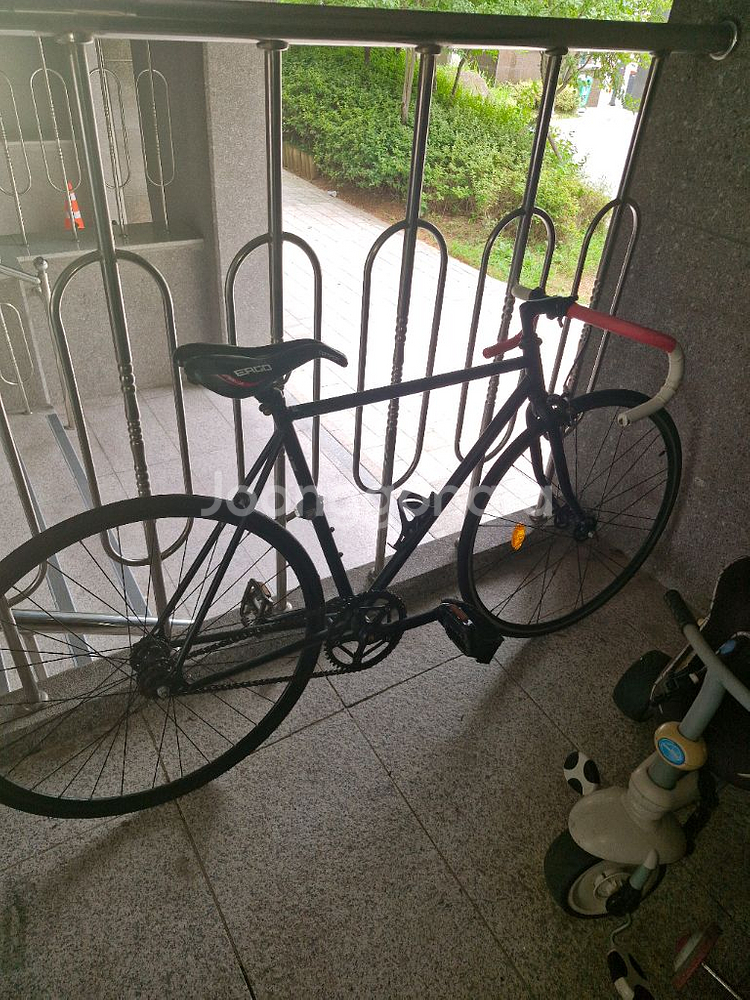 입문용 픽시 팝니다--3