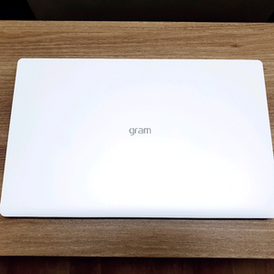 민트급 22년 LG그램 코어i5 16GB 초경량 윈11