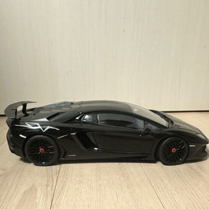 1:18 오토아트 람보르기니 아벤타도르 SV LP750