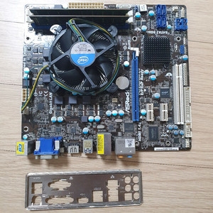 H67 보드 + 8GB 램 + cpu 몽땅 인텔