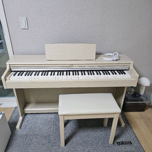 야마하 디지털피아노 YDP165 팝니다