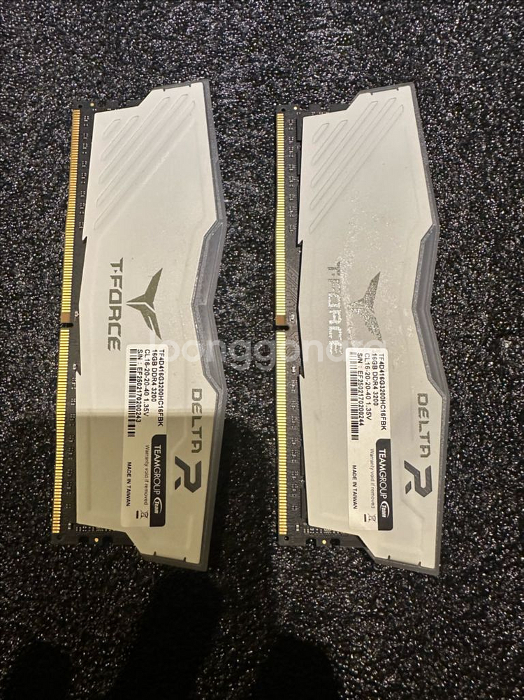 팀그룹 T-force rgb램 16gb*2 총 32기가--0