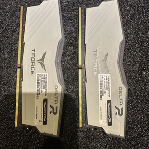 팀그룹 T-force rgb램 16gb*2 총 32기가