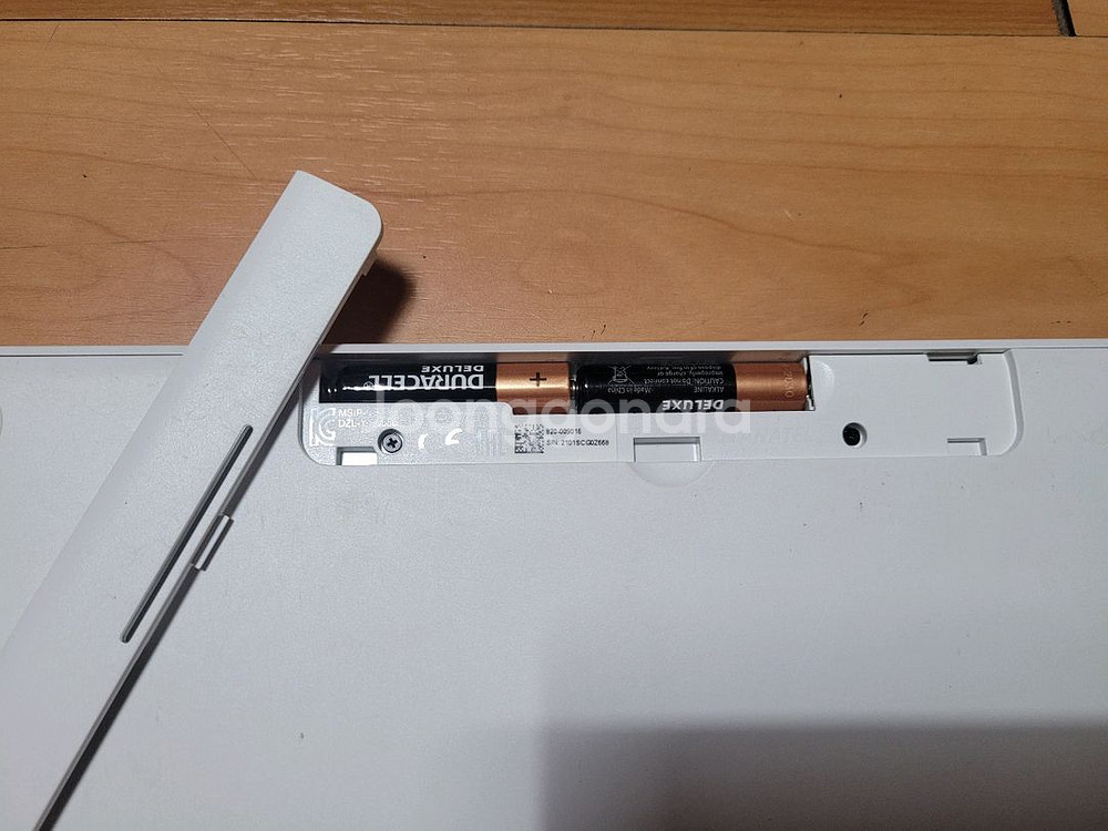 로지텍 무선 블루투스 키보드 2점(K480, K380)--7