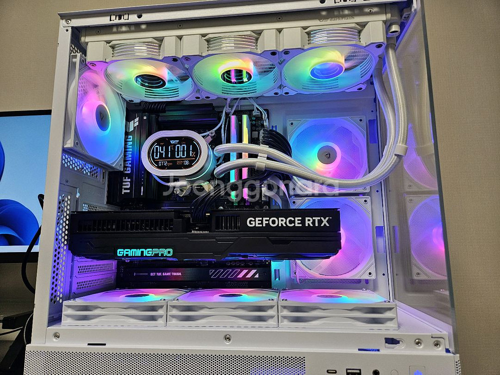 9950x3d, b850 wifi, 48gb, 5080--0