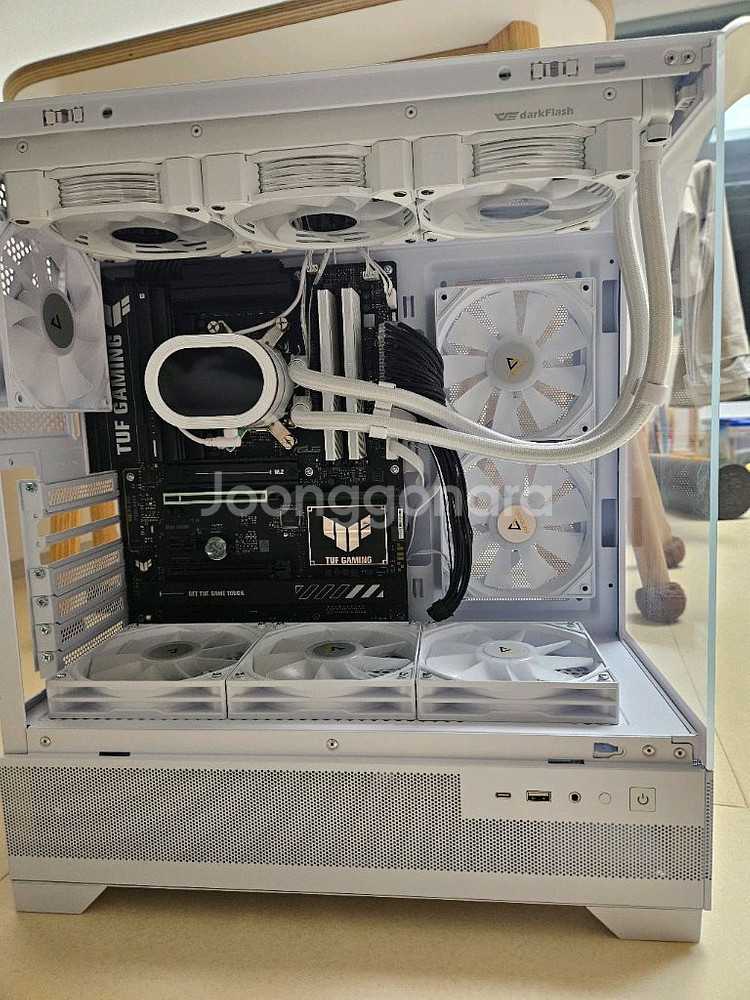 9950x3d, b850 wifi, 48gb, 5080--1