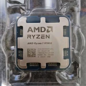 (중고)(CPU) 라이젠 9700X 팝니다.