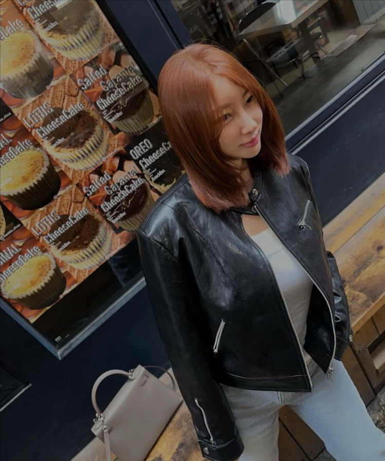 강자매 자켓라두나 줄로그 마리마켓 리본타이 민먼데이 이미지