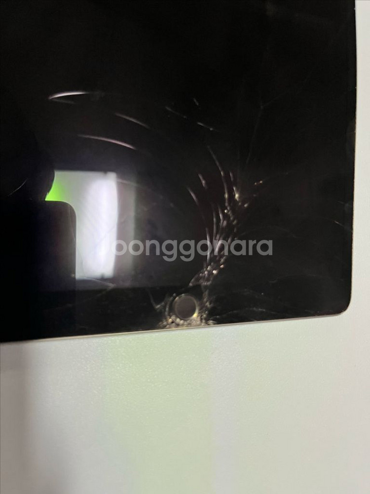 아이패드 에어3,64기가,액정깨짐,모든기능정상--8