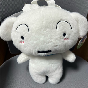 (짱구는못말려) 흰둥이 인형 가방 팝니당