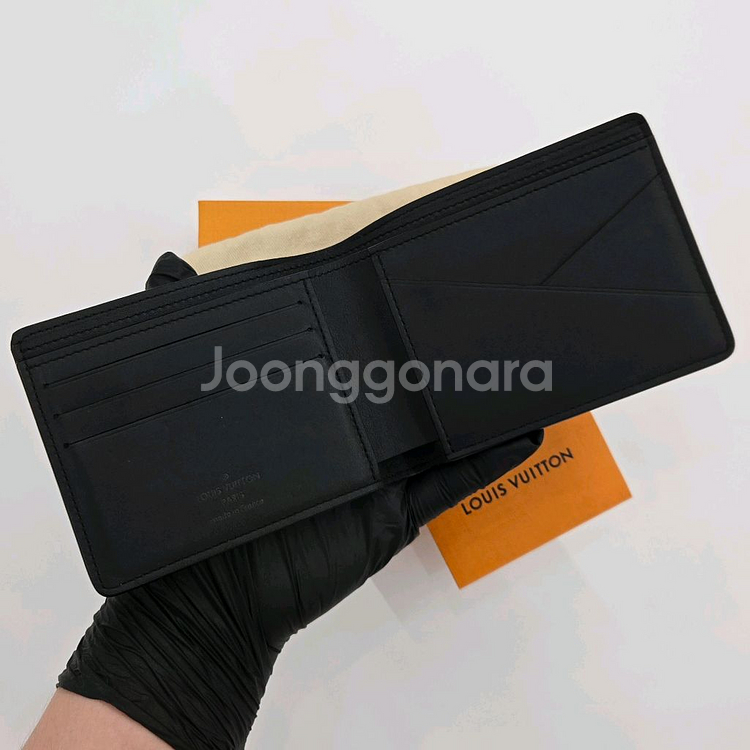 루이비통 쉐도우 멀티플 월릿 반지갑 블랙--3