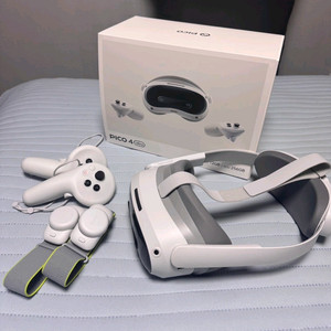 피코 4 울트라 VR 기기 128GB + 트래커 2개