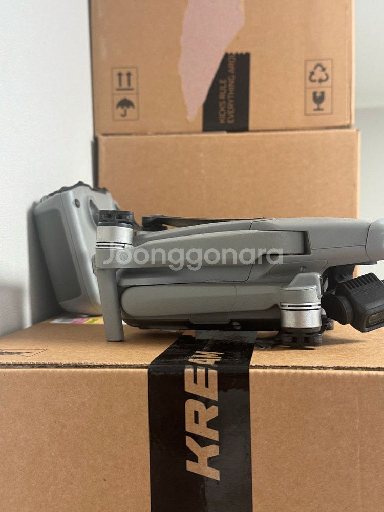 DJI Mavic Air 2 드론 판매합니다--2