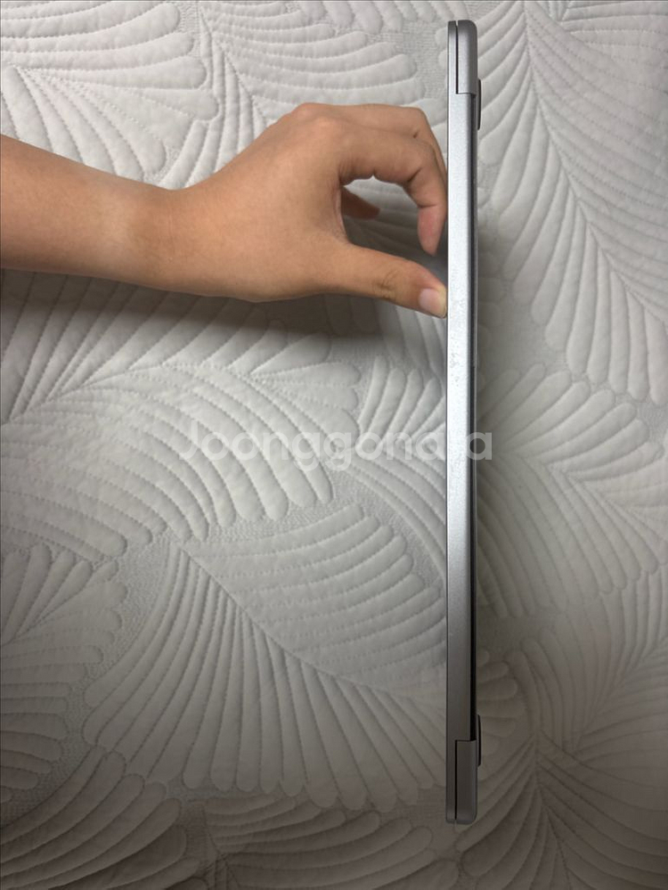 (배터리성능100%) 맥북에어m2 스페이스그레이 신품급--3