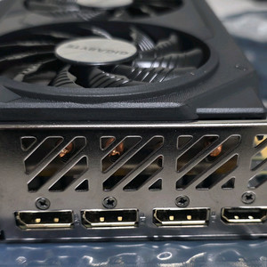 기가바이트 RTX 4070 TI SUPER