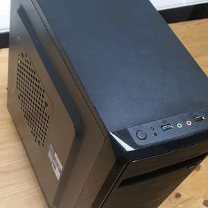 사무용 / 동영상 시청용 컴퓨터 본체(키보드 포함)