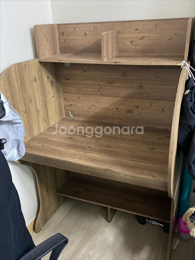 1인 독서실 책상--4