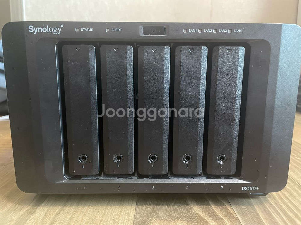 시놀로지 나스 1517+ 40TB--1