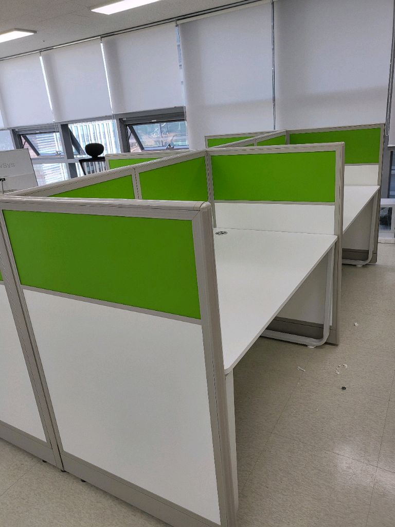 파티션 책상 의자 철제캐비넷 철재옷장 원탁 작업탁자