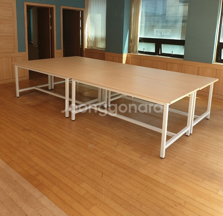 파티션 책상 의자 철제캐비넷 철재옷장 원탁 작업탁자--2
