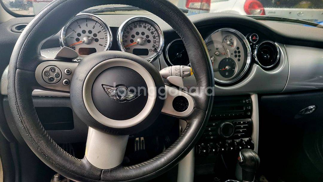 BMW 미니쿠퍼S 1.6 슈퍼차져 폐차로 부품 팝니다--3
