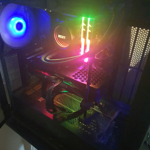 i7 10700k + 3070 + 32GB 본체 팝니다