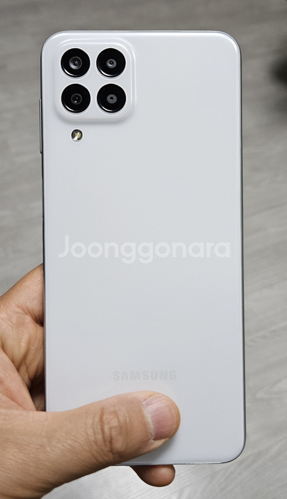 갤럭시 점프2 화이트 128GB A급 싸게 팝니다.--1