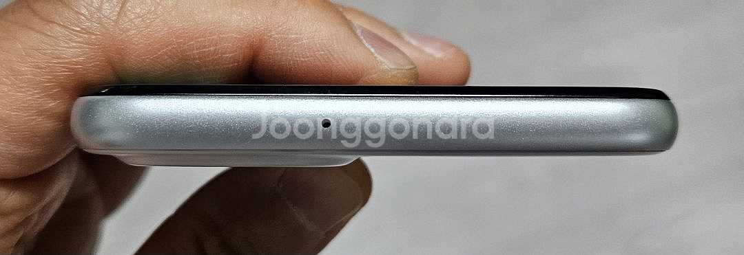 갤럭시 점프2 화이트 128GB A급 싸게 팝니다.--2