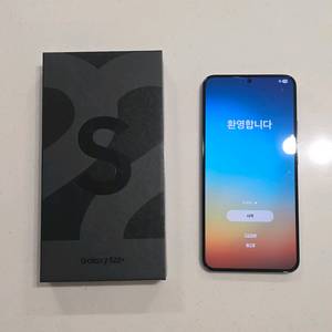갤럭시 S22+ 블랙 자급제 공기계 팝니다.