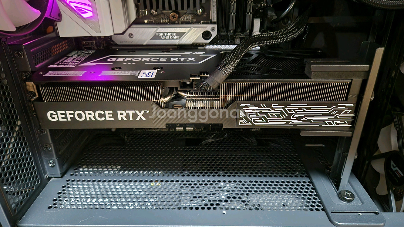 GALAX 지포스 RTX 5080 BLACK OC--1
