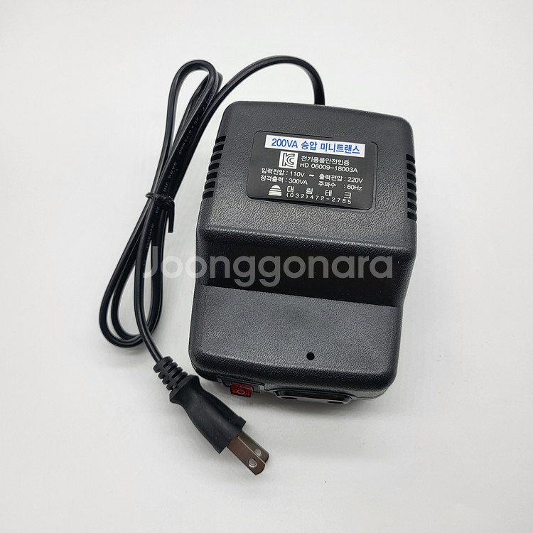 새제품) 200W 승압용 변압기 휴대용 변압기--2