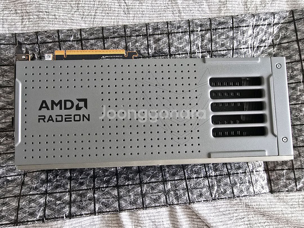 RX 9070XT 16GB 니트로 그래픽카드 팝니다--1